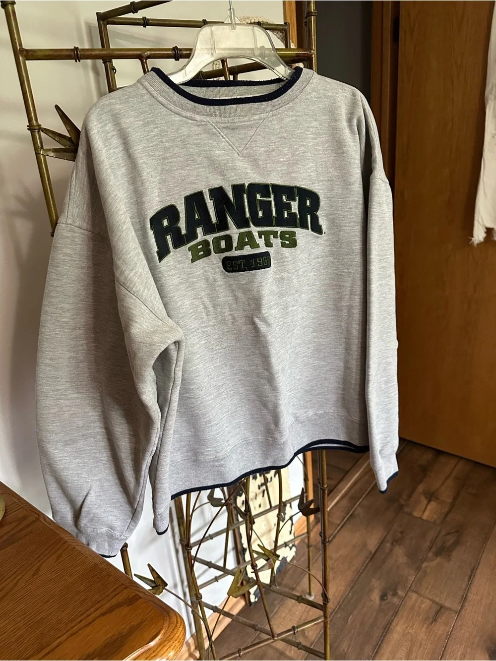 Ranger Boats Embroidered Logo Crewneck Sweatshirt-Size L